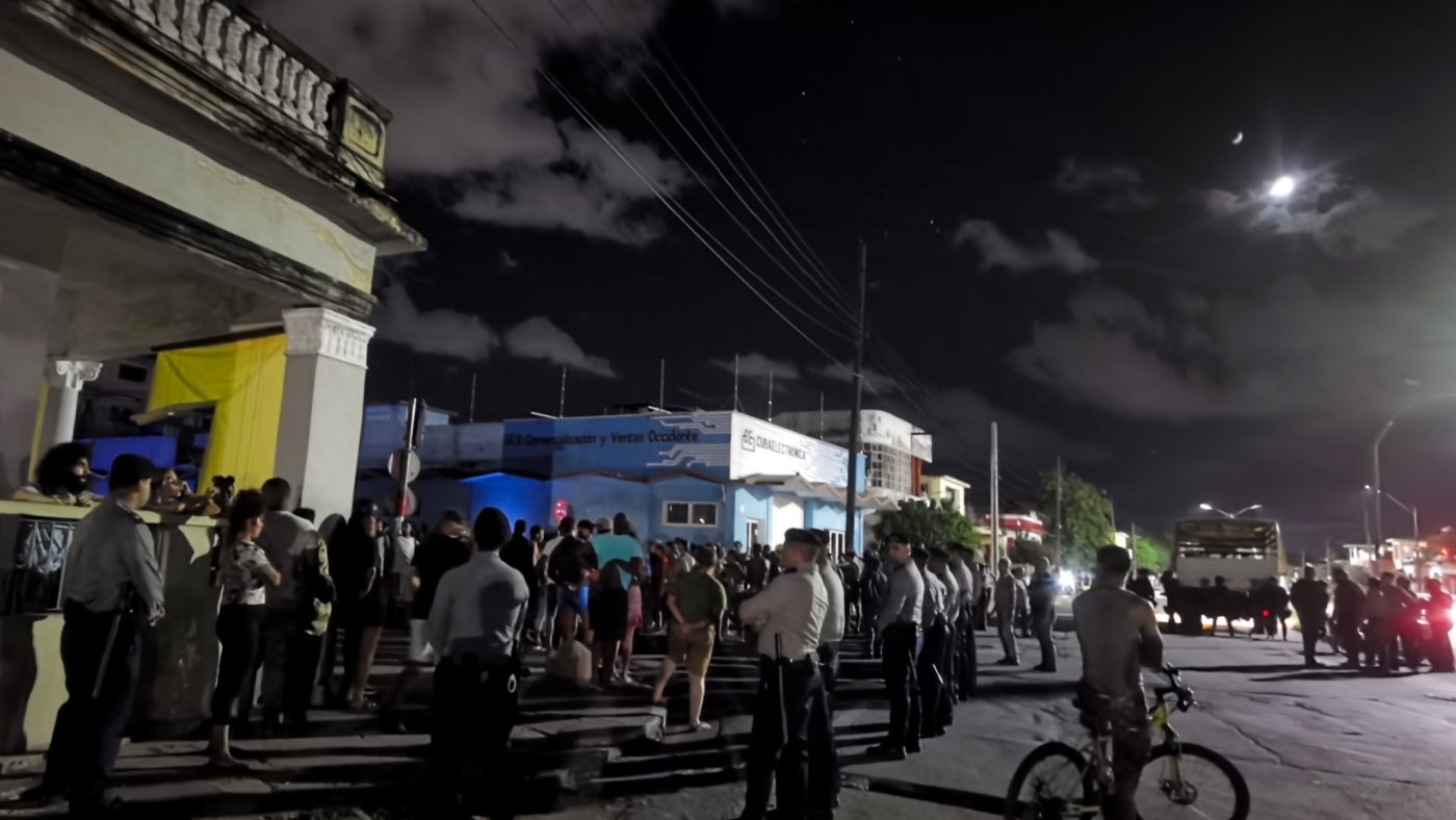 AME1368-CUBA-PROTESTA.jpg