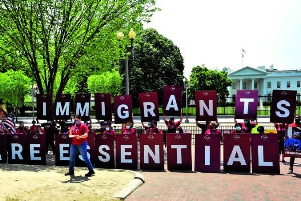 Más del 80 % de negocios latinos en EE.UU. crecerán en 2025